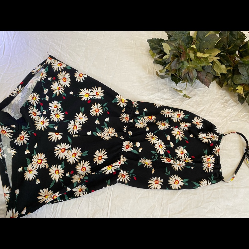 XS floral romper